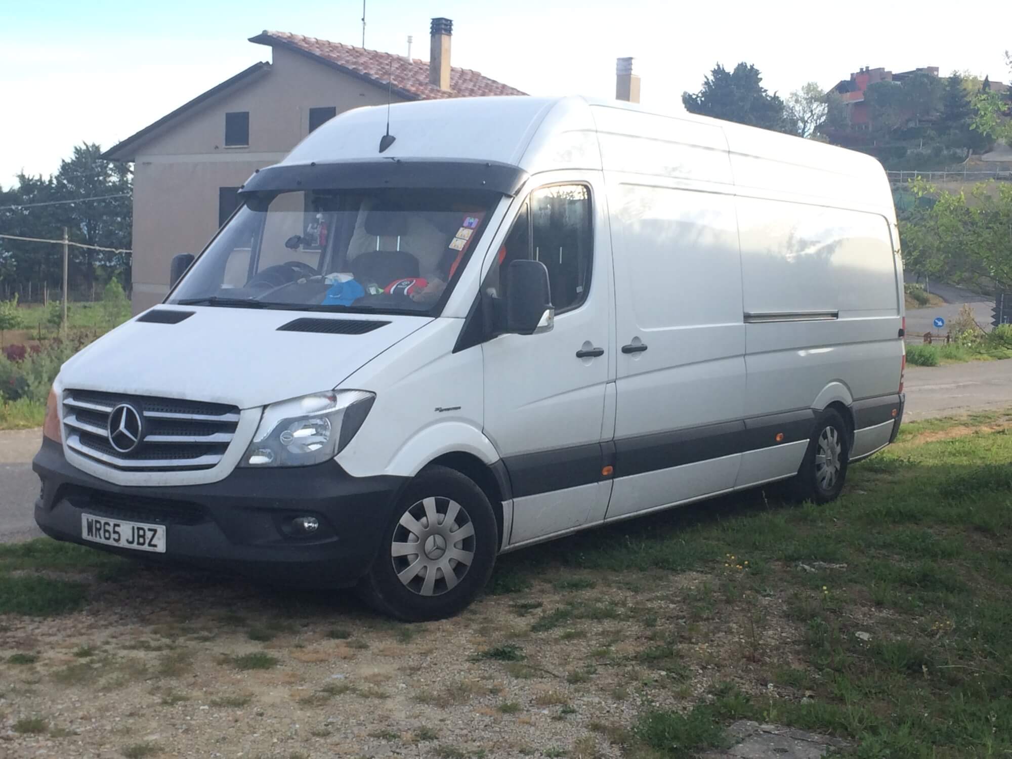 Furniture Delivery to Italy