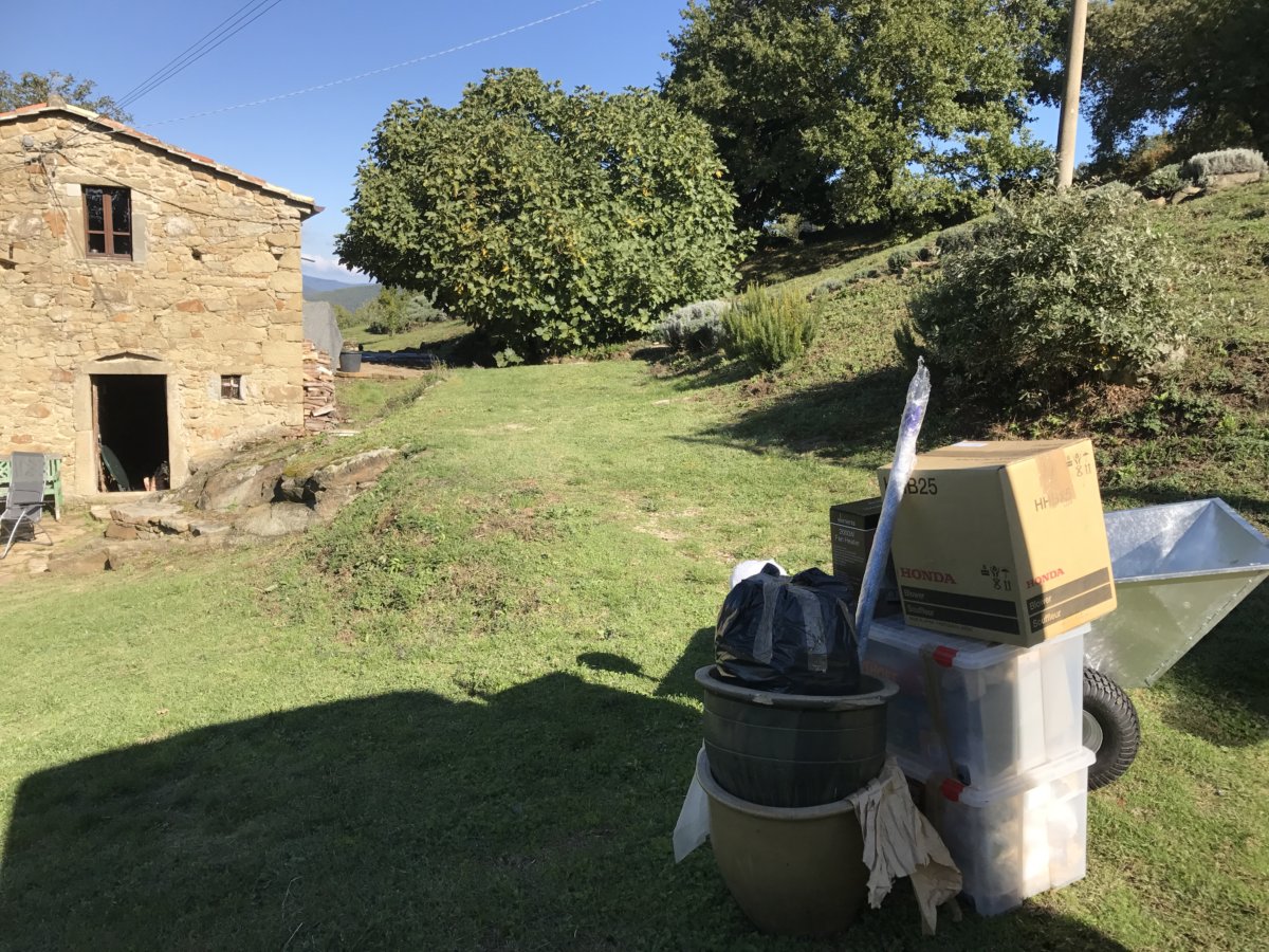 Small load from UK to Umbria, Italy