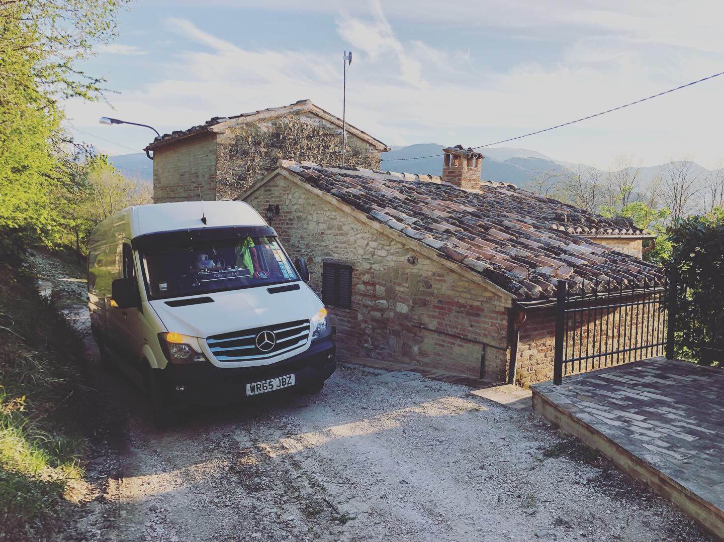 Part load to Le Marche from London