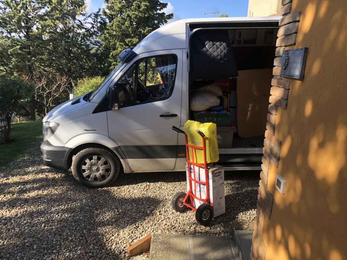 Small Load from Umbria to Reading
